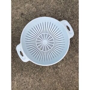 Tupperware White Plastic Round Colander Strainer with Handles Made in USA